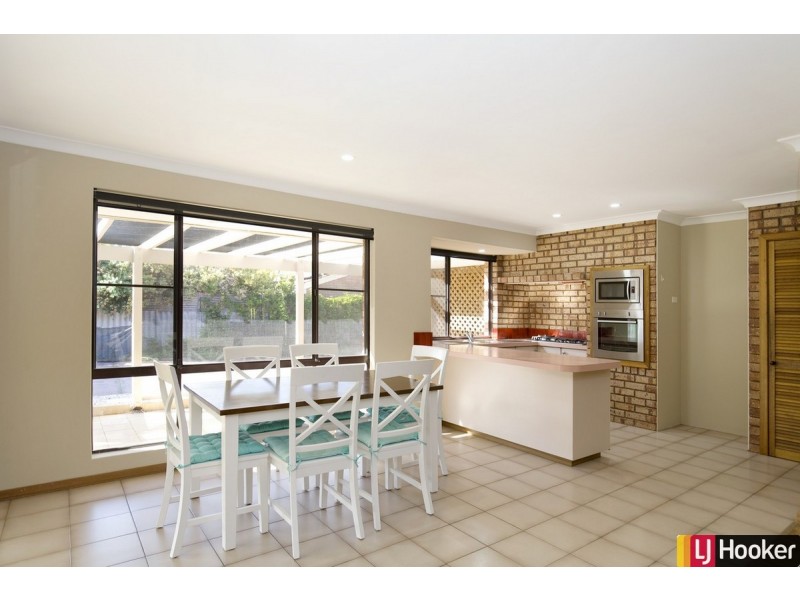 9 Brigadoon Close, Halls Head WA 6210