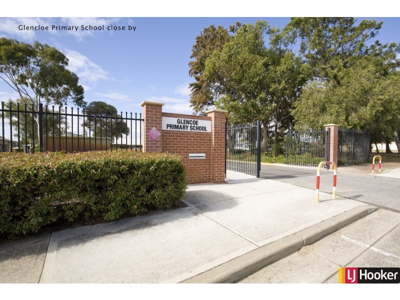 9 Brigadoon Close, Halls Head WA 6210