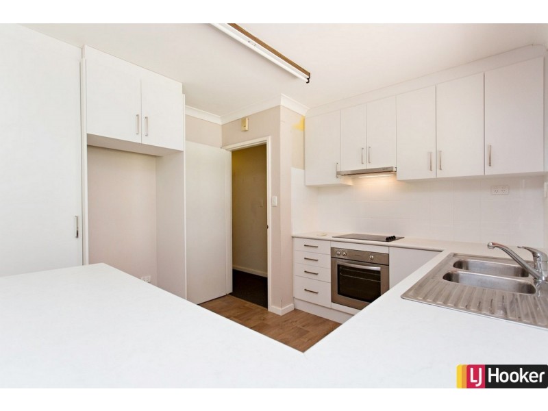 16 Redcliffe Road, Greenfields WA 6210