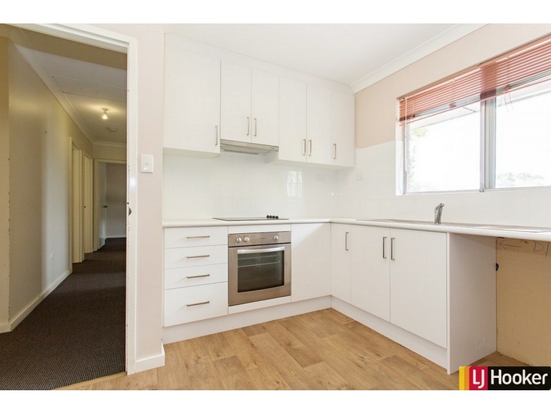 16 Redcliffe Road, Greenfields WA 6210