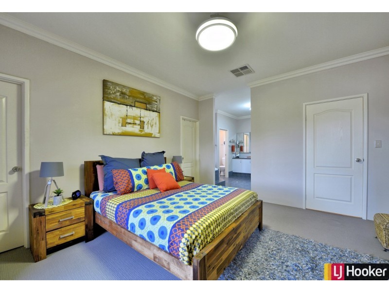 14 Heyerdahl Way, Dudley Park WA 6210