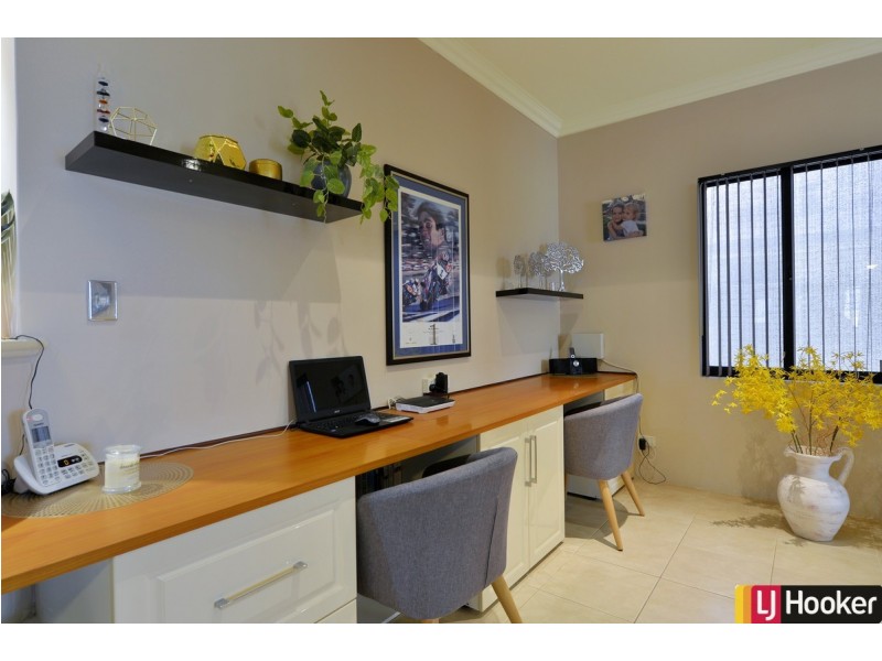 14 Heyerdahl Way, Dudley Park WA 6210