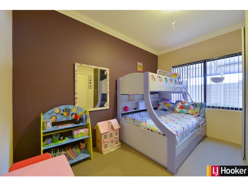 14 Heyerdahl Way, Dudley Park WA 6210