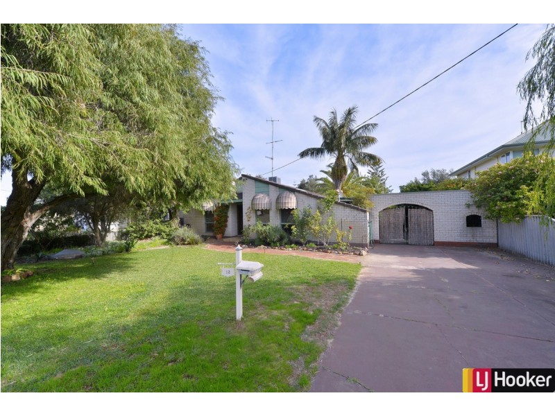 12 Hickman Road, Silver Sands WA 6210