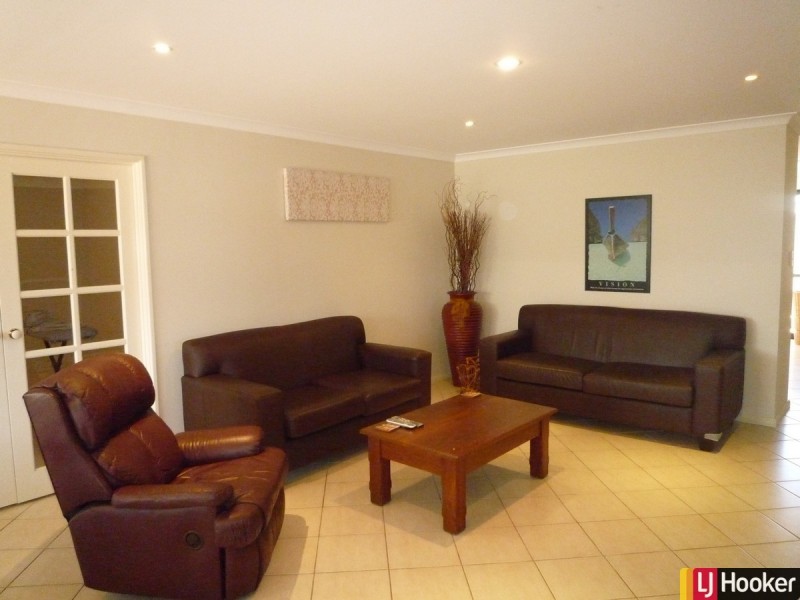 6 Poivre Place, San Remo WA 6210