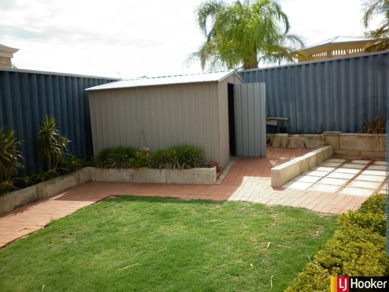 6 Poivre Place, San Remo WA 6210