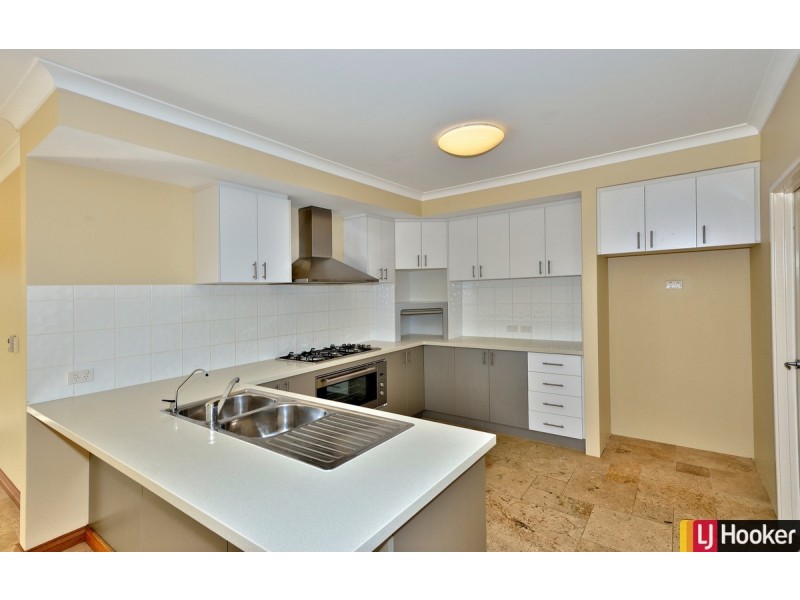 20 Sugarwood Terrace, Halls Head WA 6210