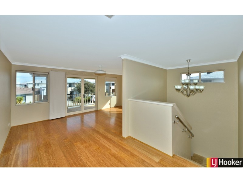 20 Sugarwood Terrace, Halls Head WA 6210