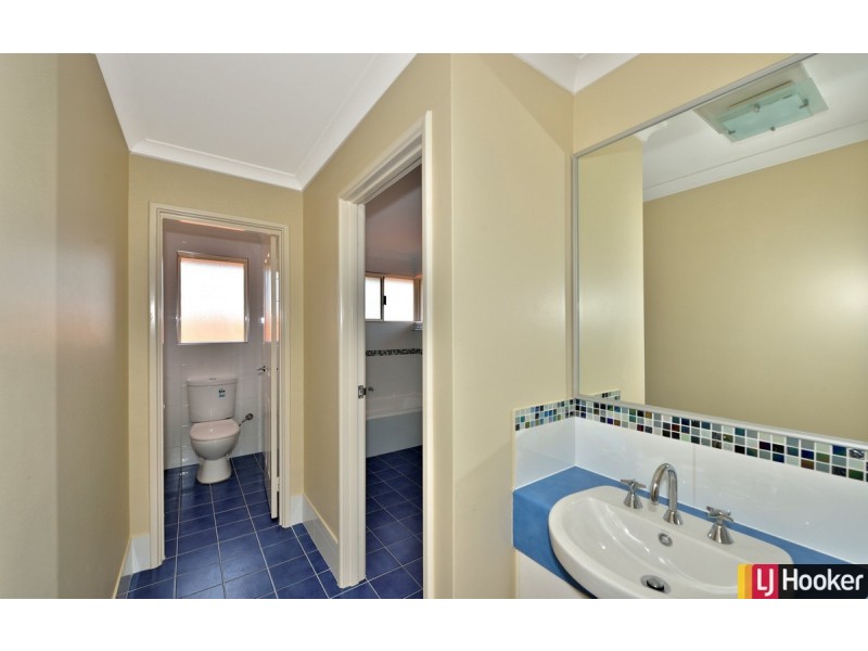 20 Sugarwood Terrace, Halls Head WA 6210