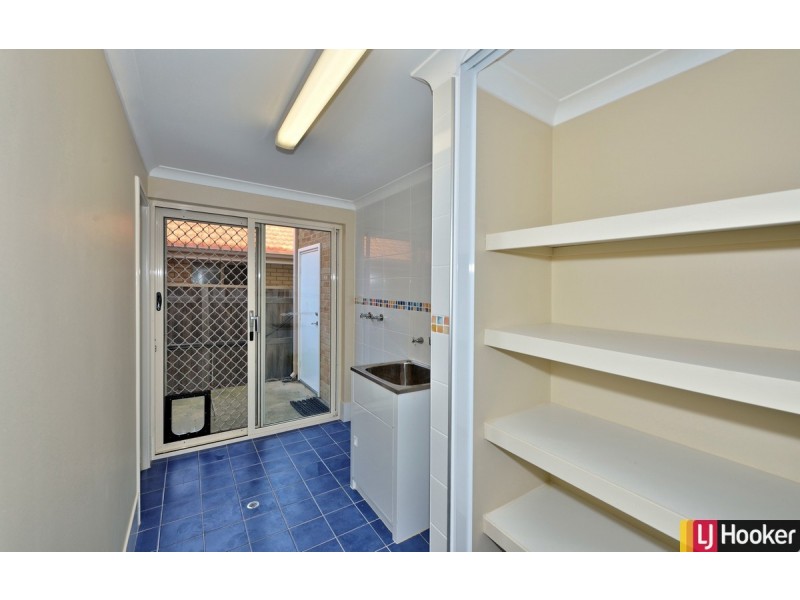 20 Sugarwood Terrace, Halls Head WA 6210