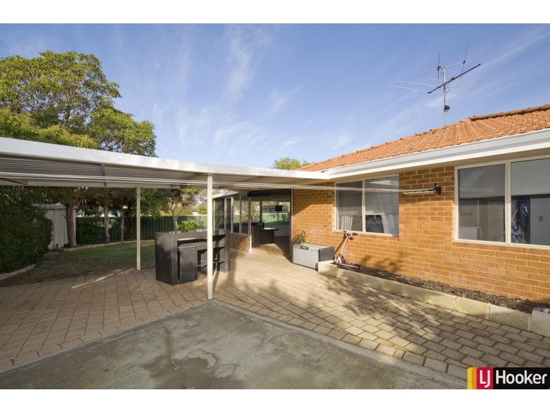 20 Waterville Retreat, Meadow Springs WA 6210