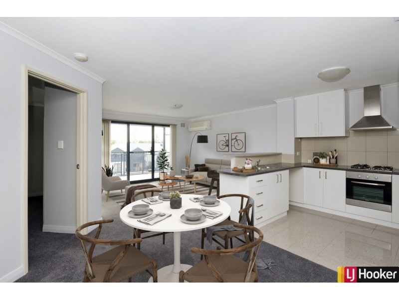 31/206 Mary Street, Halls Head WA 6210