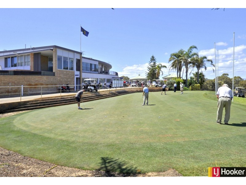 12A Scrivener Place, Halls Head WA 6210