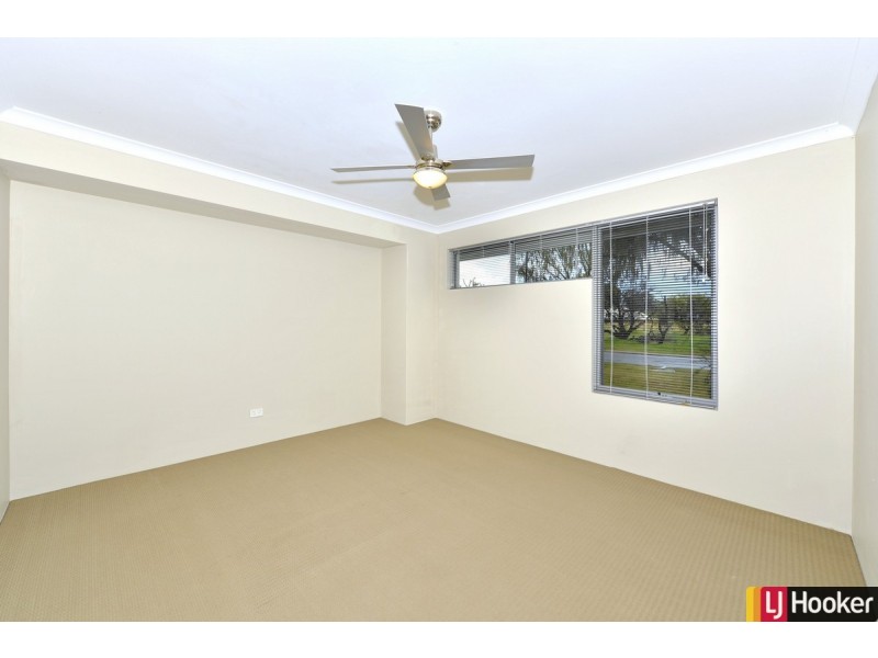 16 Honeydew Trail, Wannanup WA 6210