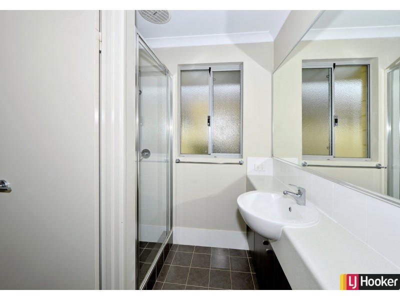 16 Honeydew Trail, Wannanup WA 6210