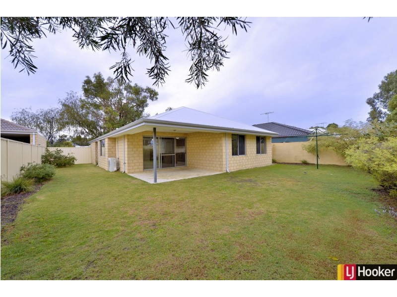 16 Honeydew Trail, Wannanup WA 6210
