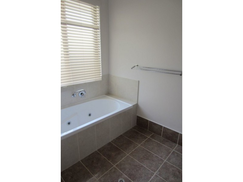1 Nestor Way, Silver Sands WA 6210