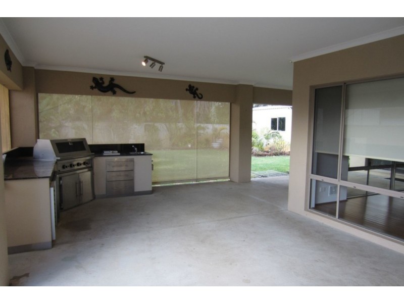 1 Nestor Way, Silver Sands WA 6210