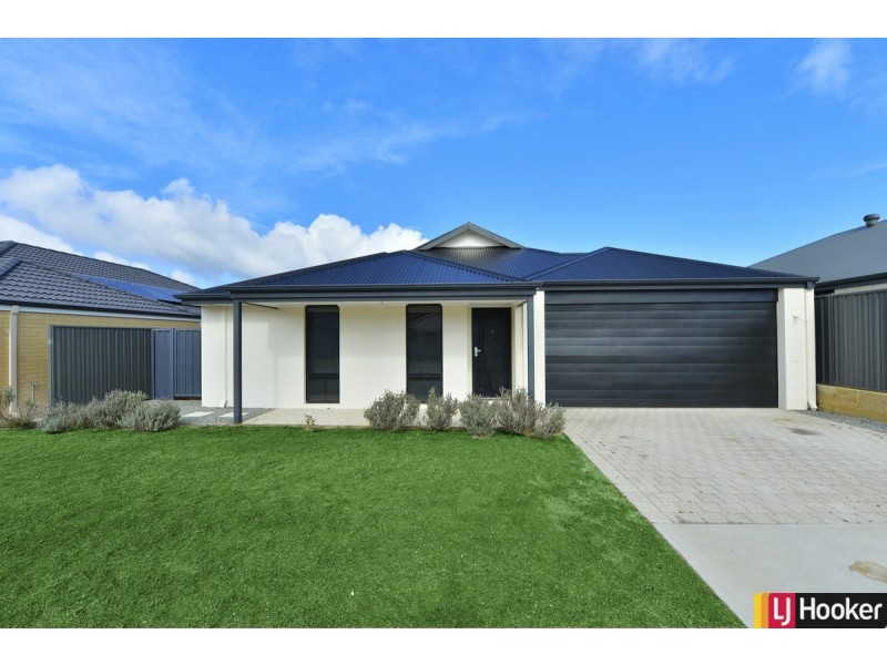 5 Blanche Crescent, Lakelands WA 6180