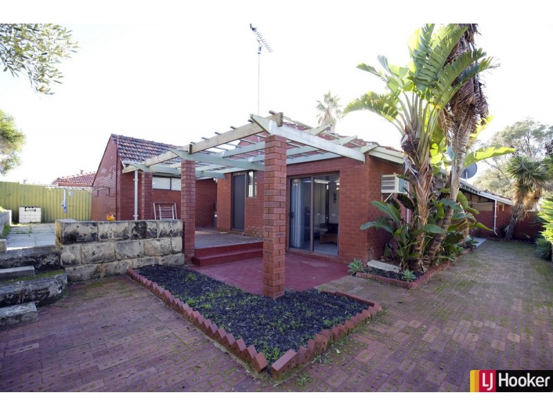 48 McLarty Road, Halls Head WA 6210