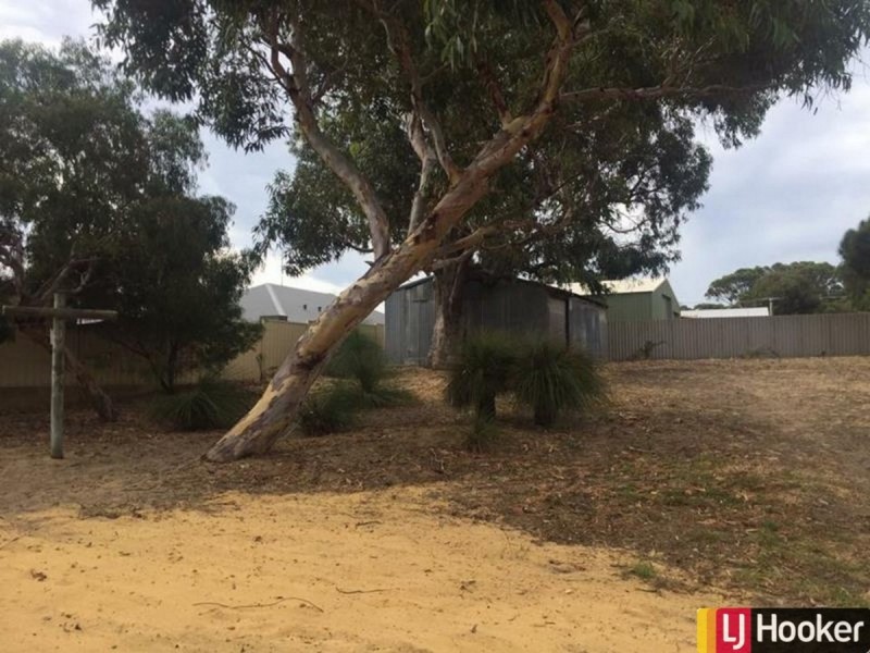 24 Crusader Street, Falcon WA 6210