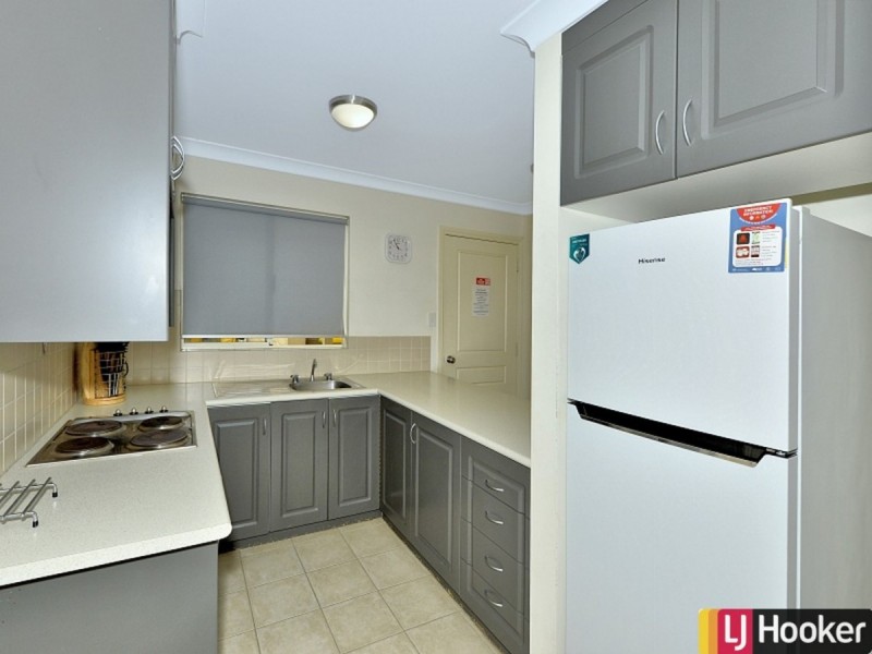 11/1 Lakes Crescent, South Yunderup WA 6208