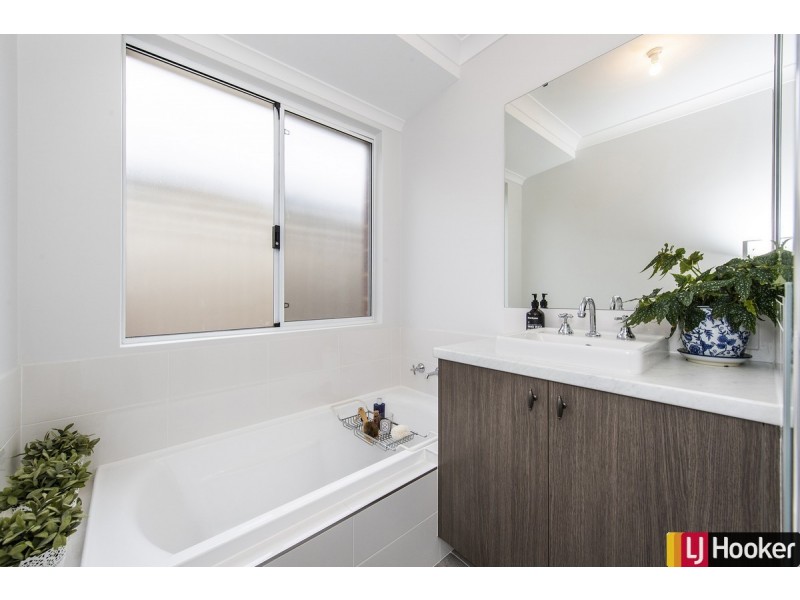 21 Taincrow Way, Golden Bay WA 6174