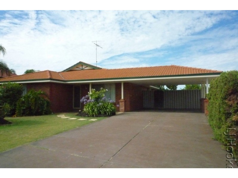 2 Willmott Close, Halls Head WA 6210
