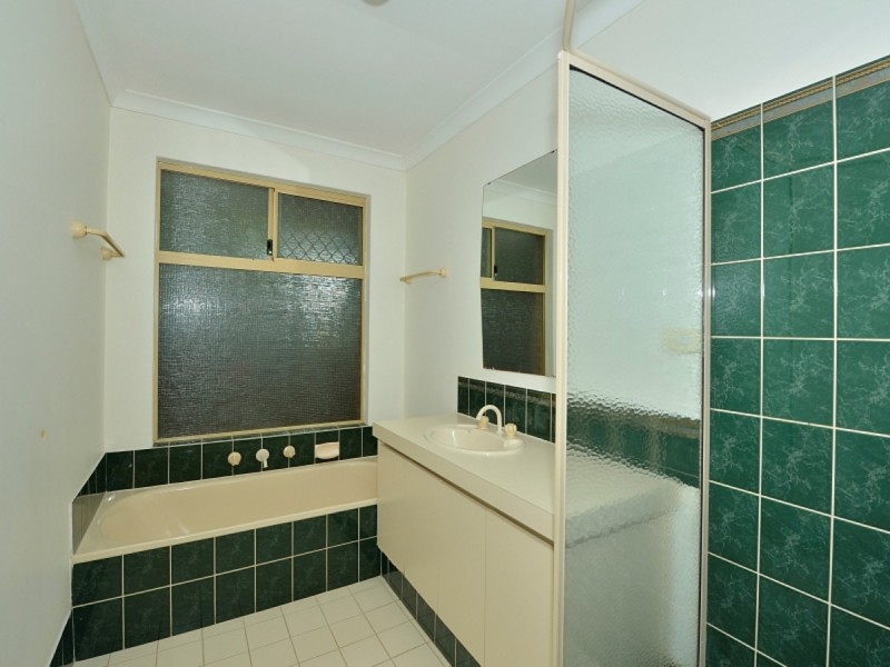 2 Willmott Close, Halls Head WA 6210