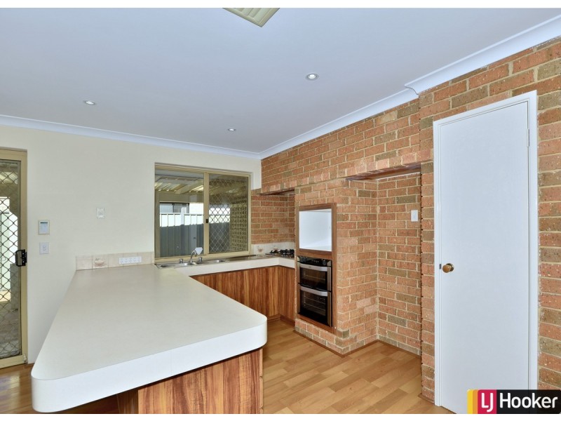 39 Sunningdale Chase, Meadow Springs WA 6210