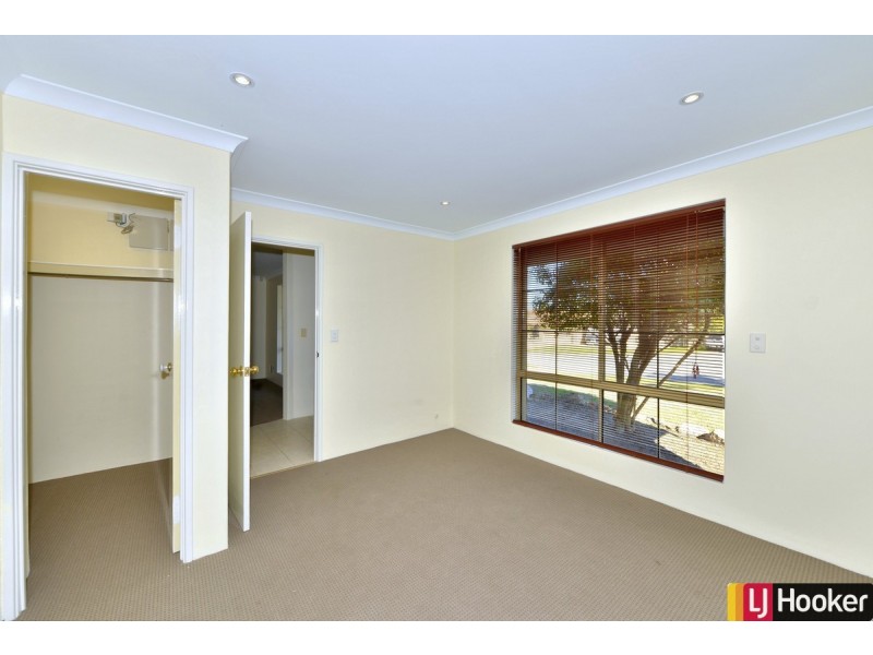 39 Sunningdale Chase, Meadow Springs WA 6210