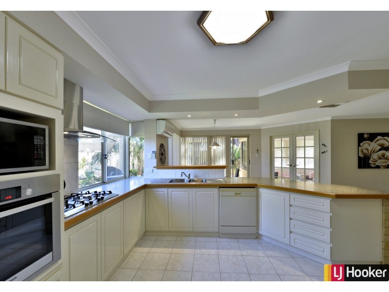 6 Boileau Place, San Remo WA 6210