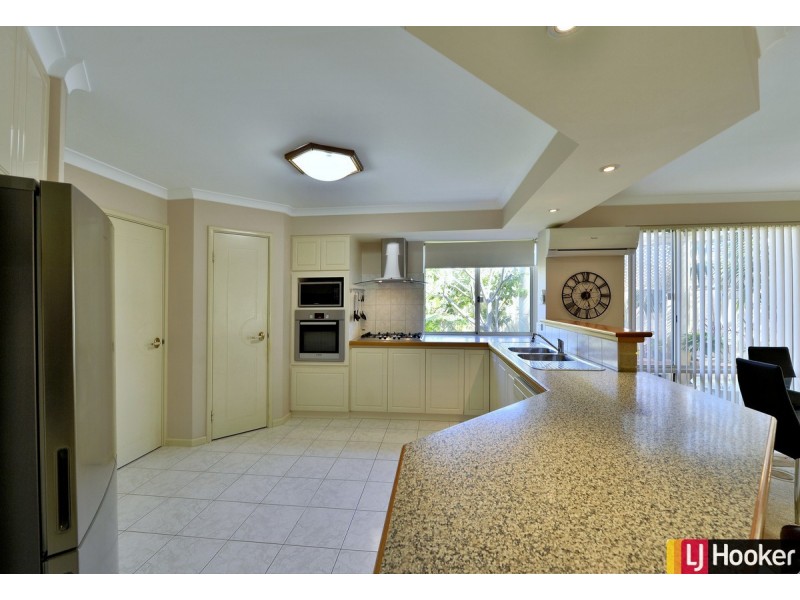 6 Boileau Place, San Remo WA 6210