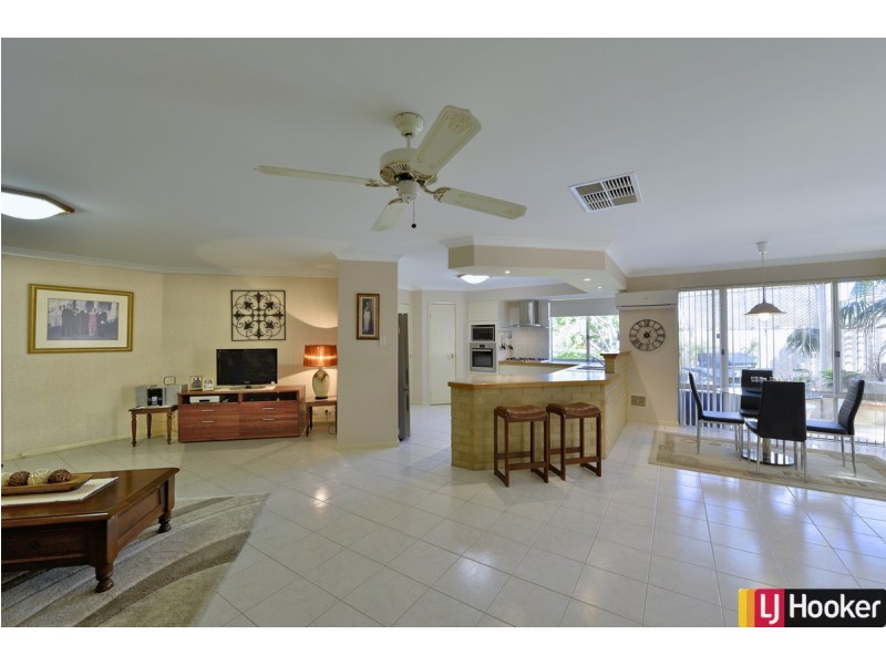 6 Boileau Place, San Remo WA 6210