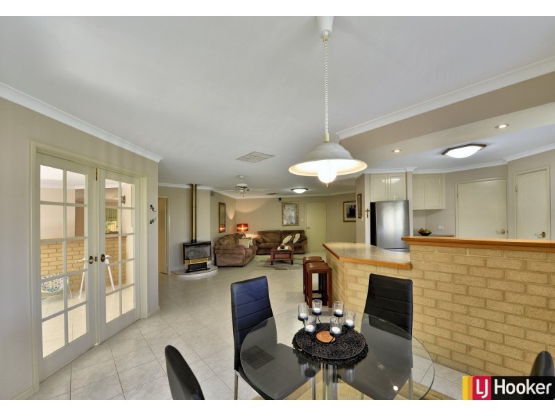 6 Boileau Place, San Remo WA 6210