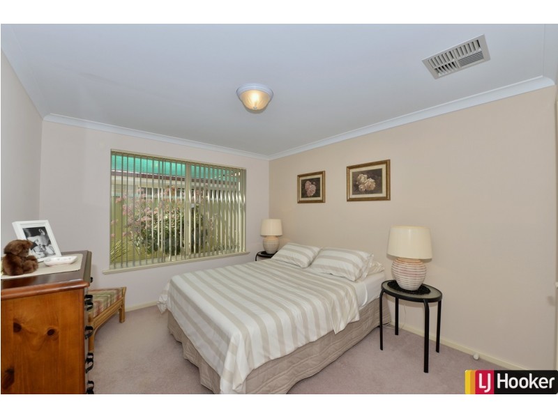 6 Boileau Place, San Remo WA 6210