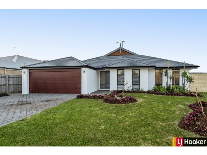 275 Peelwood Parade, Halls Head WA 6210