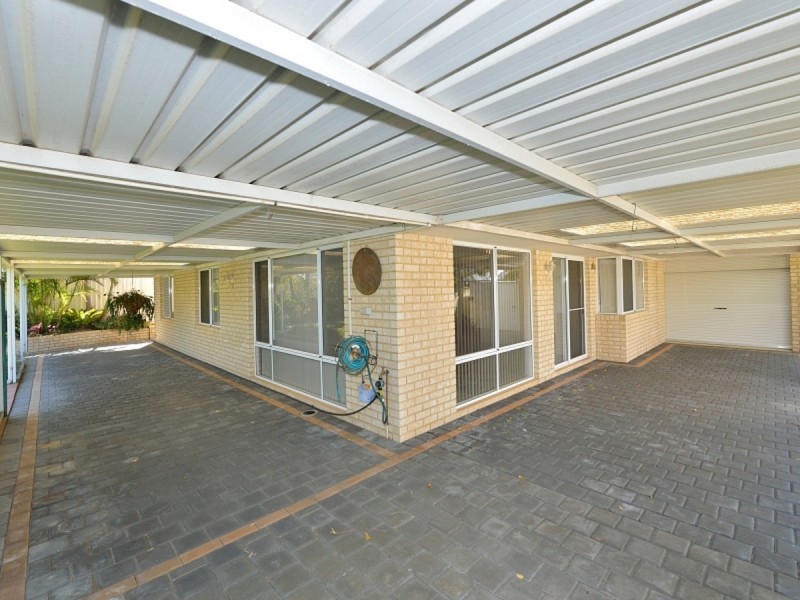 78 Templetonia Promenade, Halls Head WA 6210