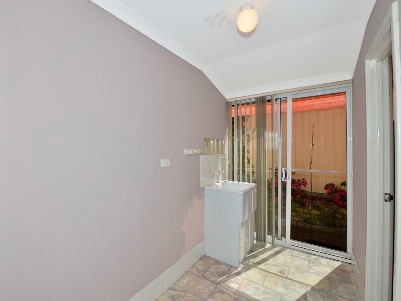 78 Templetonia Promenade, Halls Head WA 6210