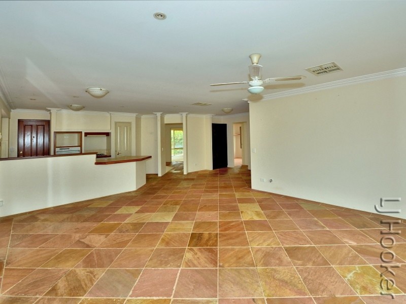84 Templetonia Promenade, Halls Head WA 6210