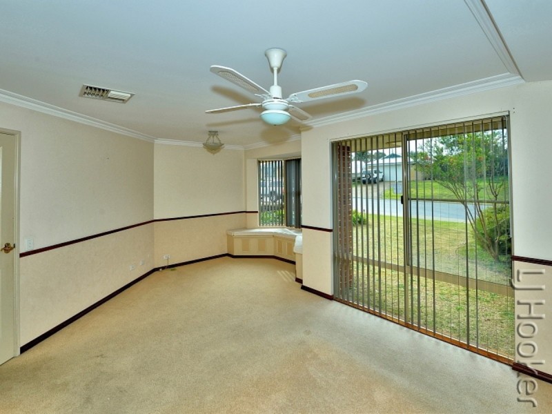 84 Templetonia Promenade, Halls Head WA 6210