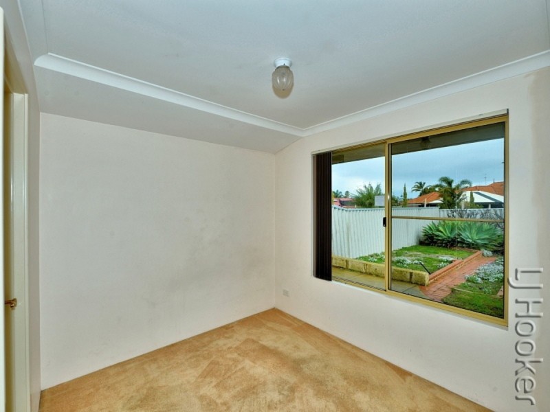 84 Templetonia Promenade, Halls Head WA 6210