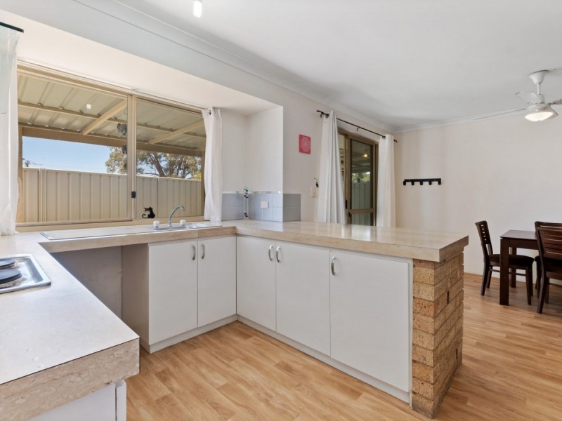 1/8 Waterfall Cove, Greenfields WA 6210