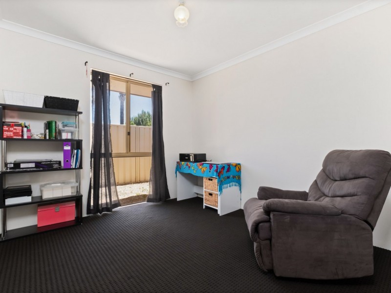 1/8 Waterfall Cove, Greenfields WA 6210