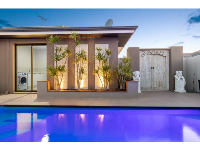 15 Warrior Pass, Madora Bay WA 6210