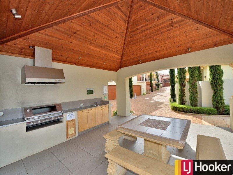 15/2 The Pass, Dawesville WA 6211