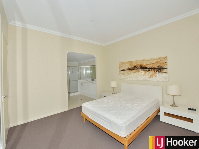 15/2 The Pass, Dawesville WA 6211