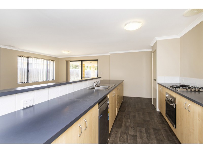 22 Anhinga Trail, Dudley Park WA 6210