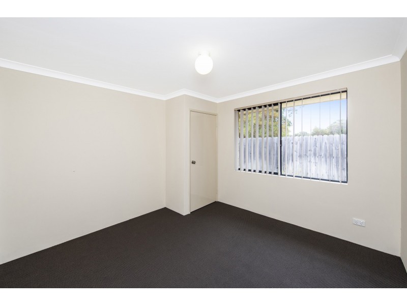 22 Anhinga Trail, Dudley Park WA 6210