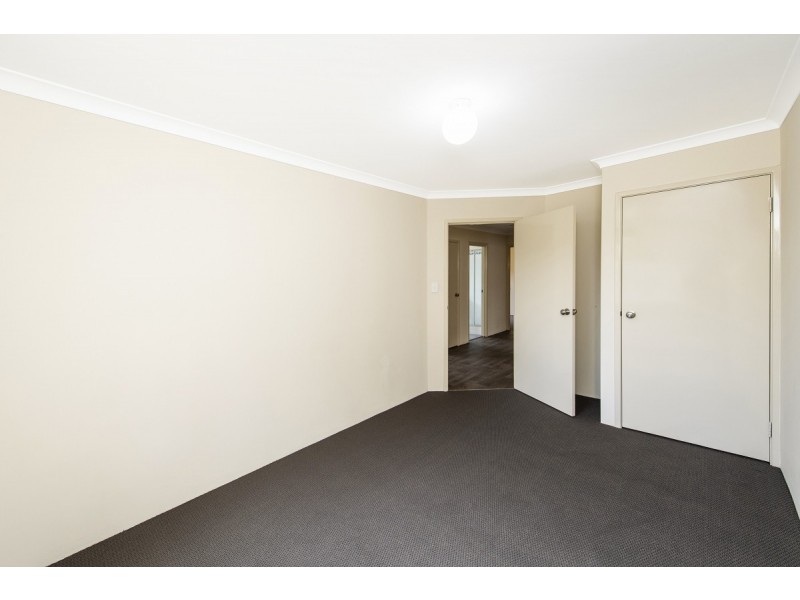 22 Anhinga Trail, Dudley Park WA 6210